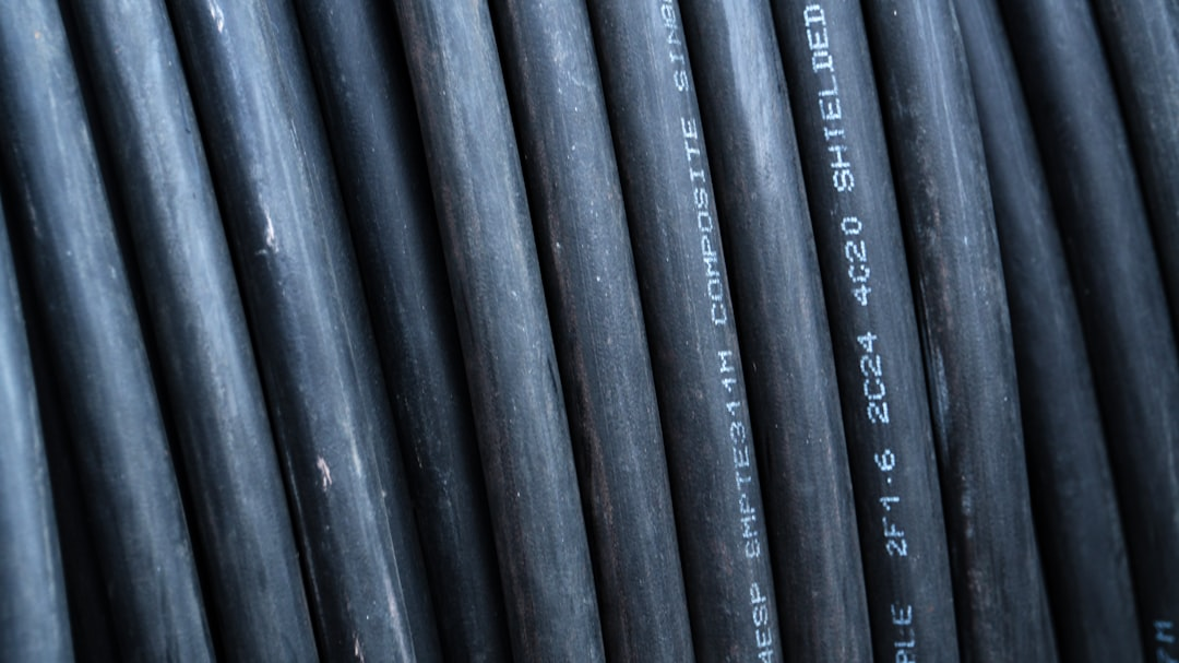 600 volt wire
